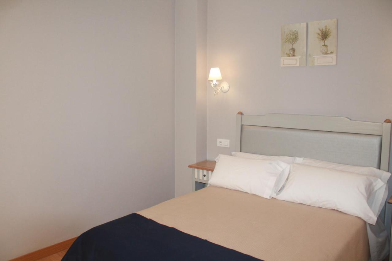 Hotel Torre Del Oro La Rinconada ภายนอก รูปภาพ
