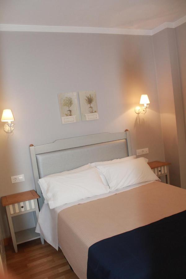 Hotel Torre Del Oro La Rinconada ภายนอก รูปภาพ