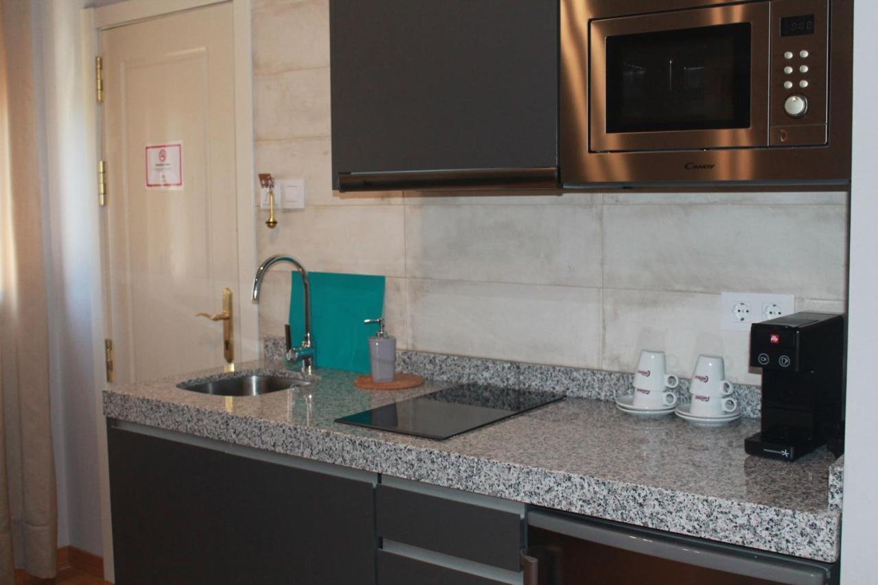 Hotel Torre Del Oro La Rinconada ภายนอก รูปภาพ